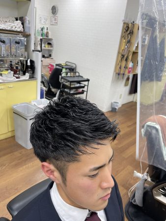 メンズカット2420円（カット＋シャンプー＋顔剃り付き）✂︎
