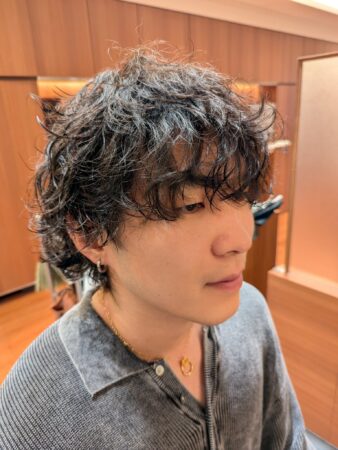 ラフに決まる、大人の色気