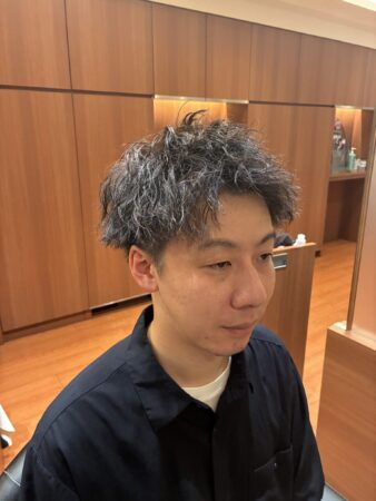 人気のツイストスパイラルパーマ！
