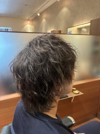 ランダムなパーマでオシャレに！