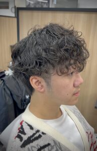 扱いやすさ抜群の《メンズ波巻きパーマ》【仙台 愛子】