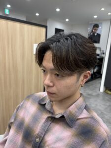 カットで作る、今どきセンターパート!! 仙台 愛子