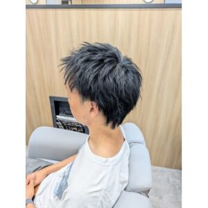 ナチュラルに動く【束感スパイキーウルフ】仙台 愛子