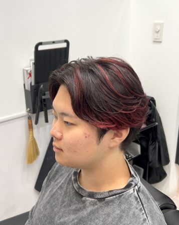 メンズハイライトグラデーションカラー×毛流れパーマ