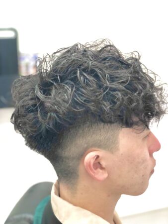 【スペインカール×フェード】人気のパーマスタイル