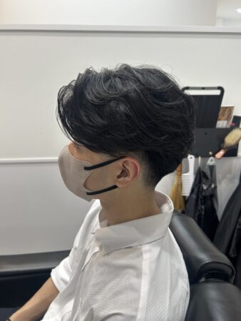 【仙台メンズ】テーパーフェード×ニュアンスフェザーパーマで爽やか＆好印象スタイル！