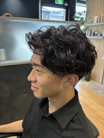ニュアンスパーマで自然なウェーブ