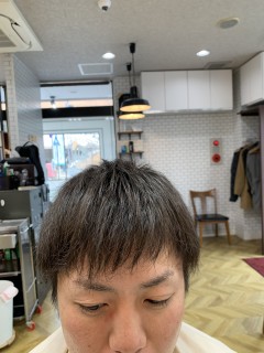 ショートヘアの直毛さんへ。