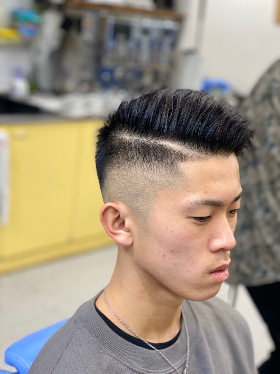 スキンフェード ライン 来店したお客様のヘアスタイル The Barber Eroica 東浦和店 P5台あり