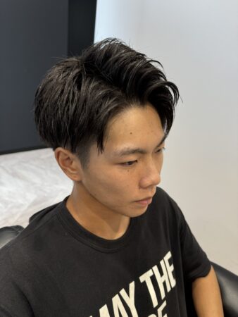 パーマとも相性の良いツーブロックショートスタイル