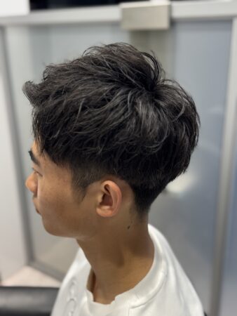 パーマで再現可能！爽やかアップバングショート